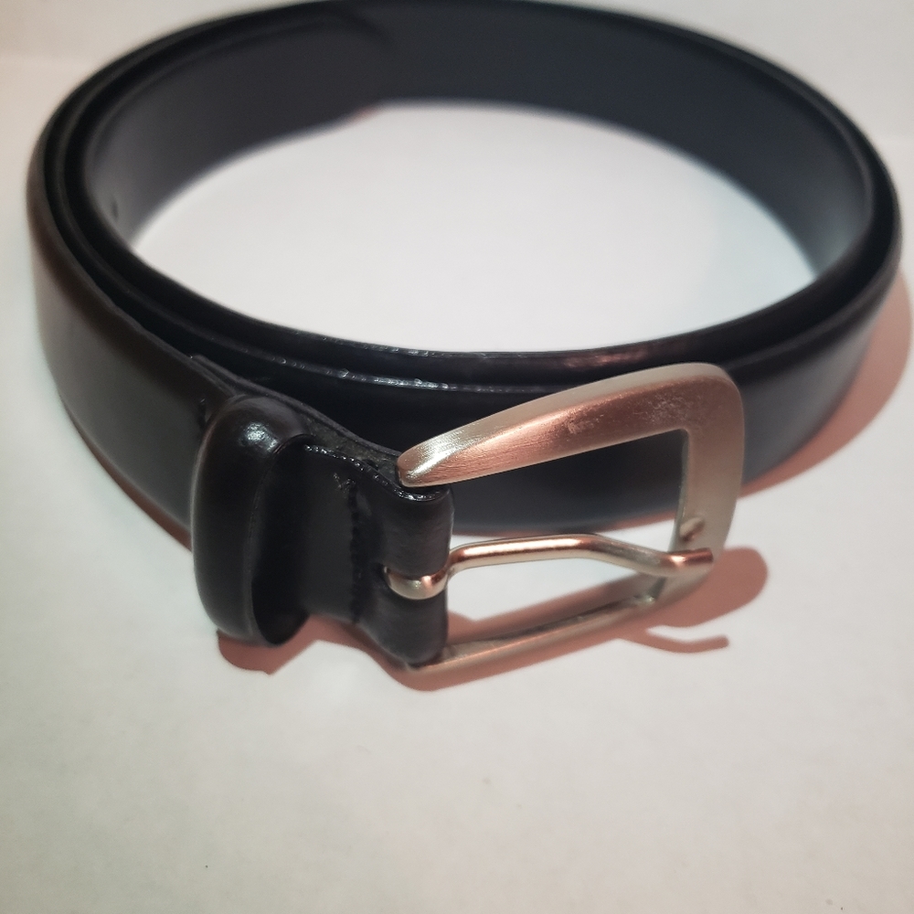 4/$25🌻Italian genuine leather black belt size 40